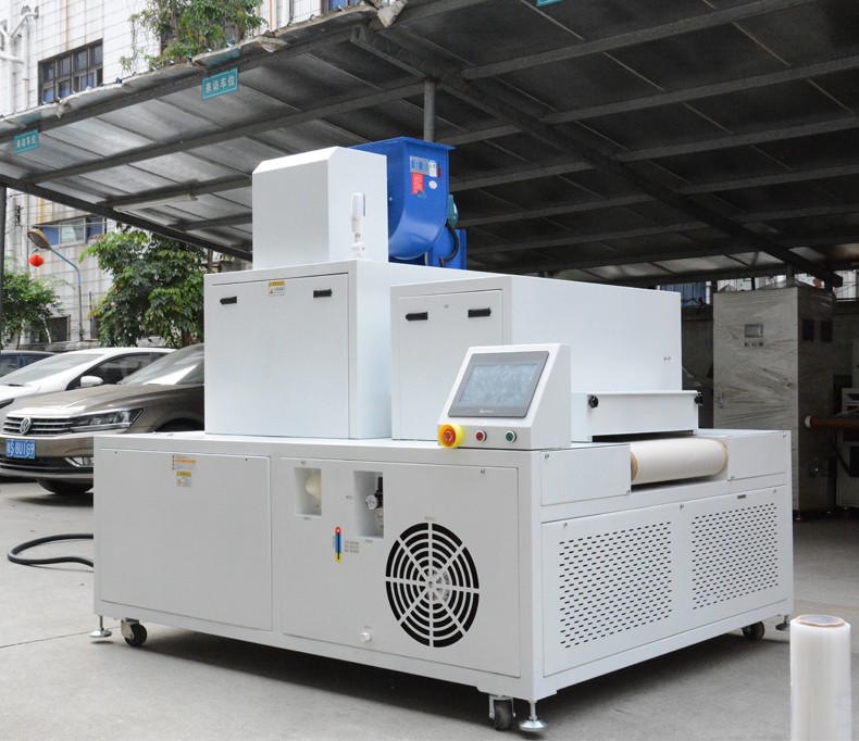 OCA光學(xué)膠雙面貼合UV固化機.jpg OCA光學(xué)膠雙面貼合UV固化機.jpg